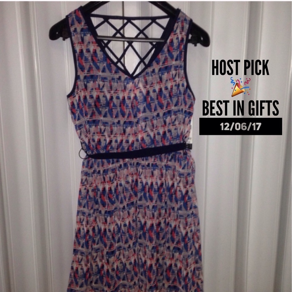 NOT FOR SALE RN! DONT BUY 🎁🎉HP🎉🎁 BCX dress from Macy's!